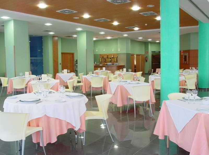 Hotel Silvota Луго-де-Льянера Ресторан фото