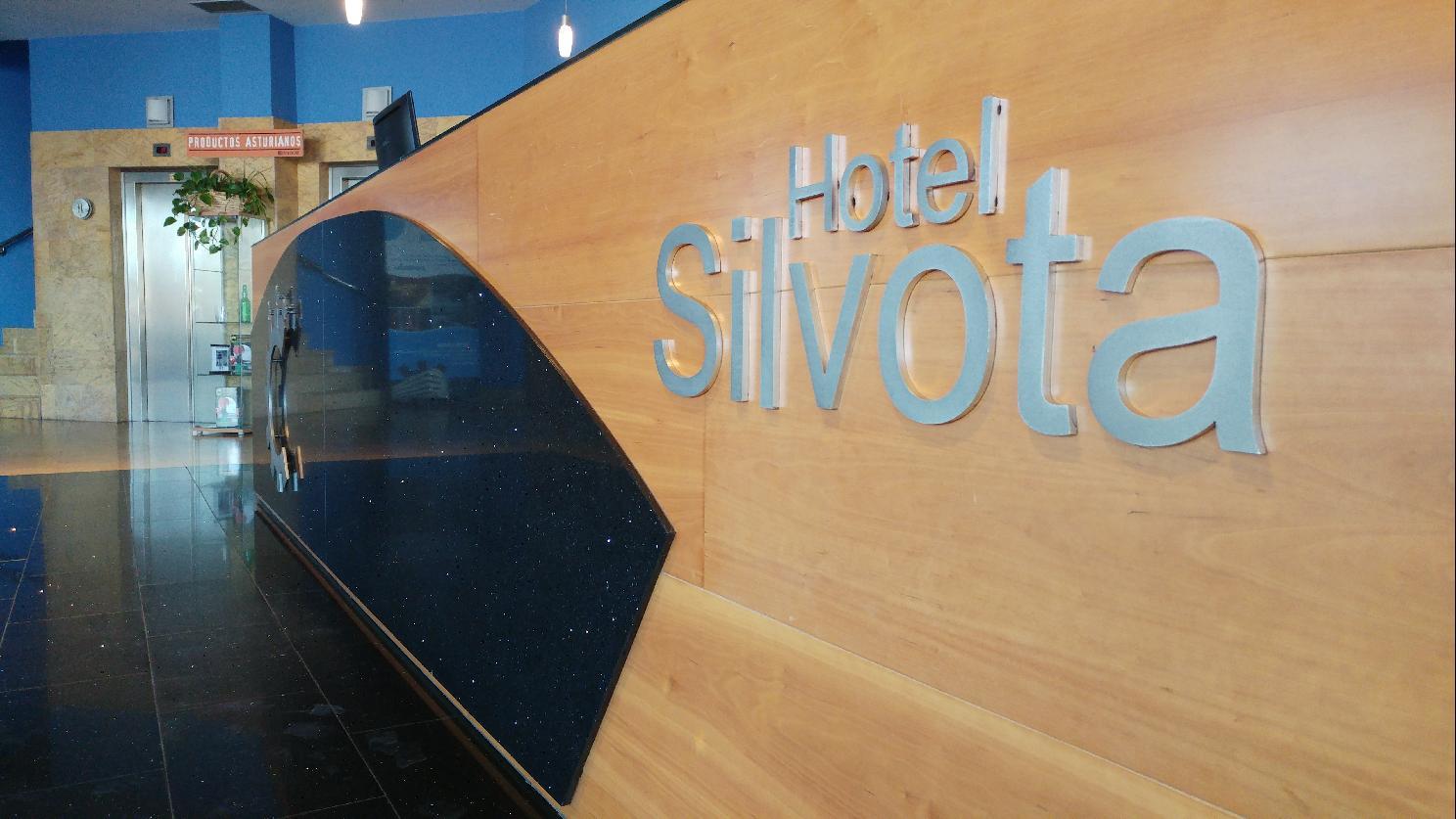 Hotel Silvota Луго-де-Льянера Экстерьер фото